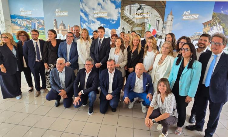 Regionali 2025, Acquaroli presenta i 'suoi' Fratelli d'Italia: 30 candidati per tutte le Marche