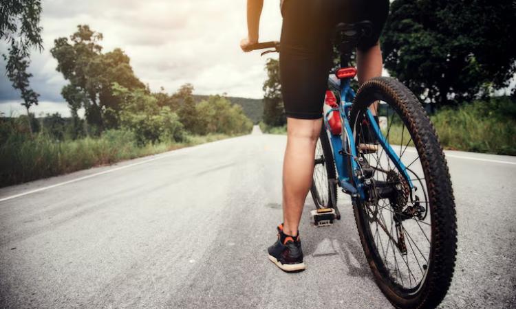 Da Porto Sant’Elpidio a San Claudio: pedalata solidale per la pace con Fiab Marche ed Emergency