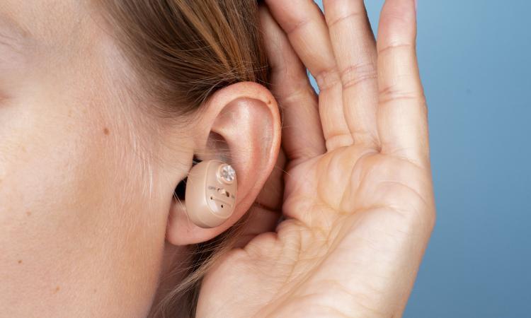 Il Tuo Udito, Al Centro di Milano: La Guida Completa agli Apparecchi Acustici