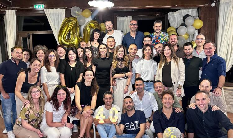 Appignano, grande festa per i 40 anni della classe ‘85 Appignano, grande festa per i 40 anni della classe ‘85