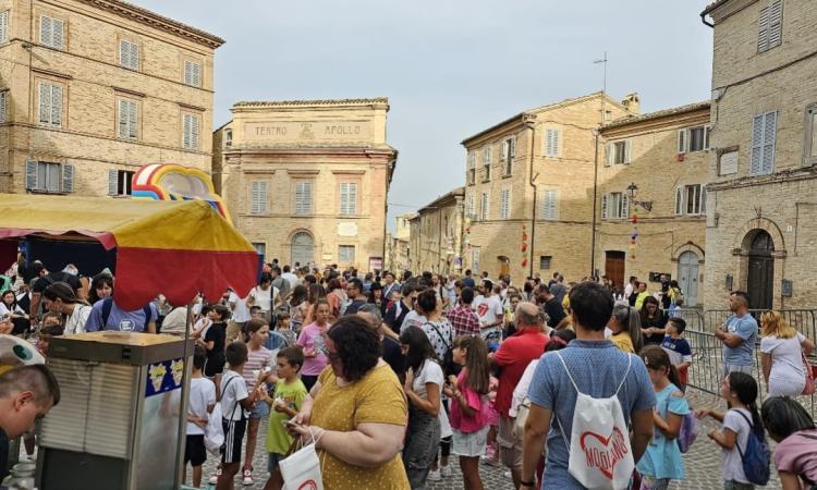 Mogliano diventa il Paese dei Balocchi: una domenica di magia e giochi per tutti