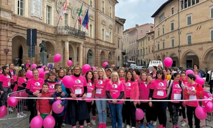 San Severino, una camminata per la prevenzione dei tumori femminili: torna la 'PittaRosso Pink Parade' San Severino, una camminata per la prevenzione dei tumori femminili: torna la 'PittaRosso Pink Parade'