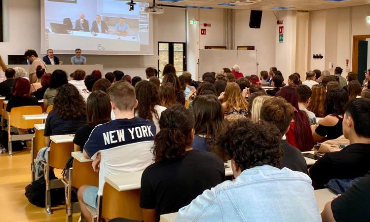 UniMc, "Mai più progetti con atenei allineati al governo israeliano": l’annuncio del rettore McCourt