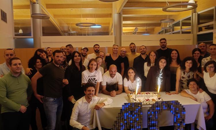 Da Tolentino a San Severino, i nati nel 1985 festeggiano i 40 anni tra ricordi e solidarietà Da Tolentino a San Severino, i nati nel 1985 festeggiano i 40 anni tra ricordi e solidarietà