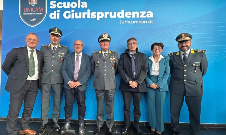 Guardia di Finanza, un'indagine da... 110 e lode: rinnovata la collaborazione con Unicam