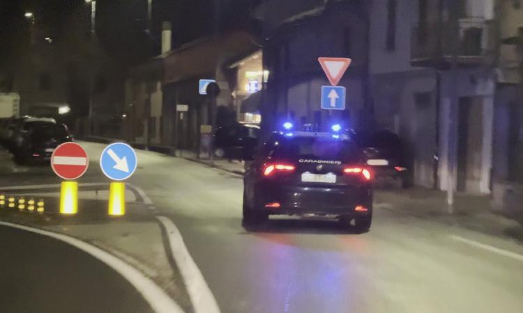 Macerata, alla guida di notte con un tasso alcolico quadruplo rispetto al limite: addio patente Macerata, alla guida di notte con un tasso alcolico quadruplo rispetto al limite: addio patente