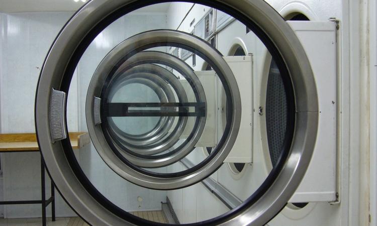 Come prendersi cura della lavatrice e intervenire sui guasti più comuni