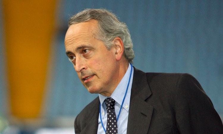 Giancarlo Abete all’Università di Macerata: lectio magistralis sull’organizzazione calcistica in Italia