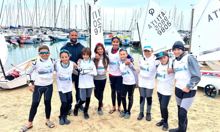 Club Vela Portocivitanova: grande festa per la tappa finale del Trofeo Optimist Kinder Joy of Moving