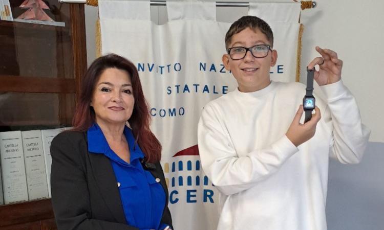 Macerata, uno smartwatch per ricordare il valore del tempo e del risparmio: premiato studente del Convitto Macerata, uno smartwatch per ricordare il valore del tempo e del risparmio: premiato studente del Convitto