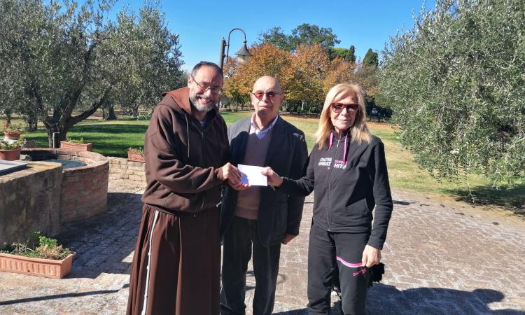 Civitanova, successo per la mostra “Nacque al mondo un sole": raccolti oltre 3mila euro per i Frati Cappuccini Civitanova, successo per la mostra “Nacque al mondo un sole": raccolti oltre 3mila euro per i Frati Cappuccini