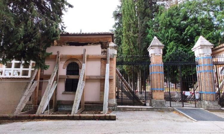 Pieve Torina, completato il primo lotto al cimitero: si torna a celebrare la messa Pieve Torina, completato il primo lotto al cimitero: si torna a celebrare la messa