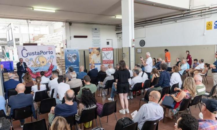 Pescato fresco e alimentazione sana, se ne parla al Mercato Ittico di Civitanova Pescato fresco e alimentazione sana, se ne parla al Mercato Ittico di Civitanova