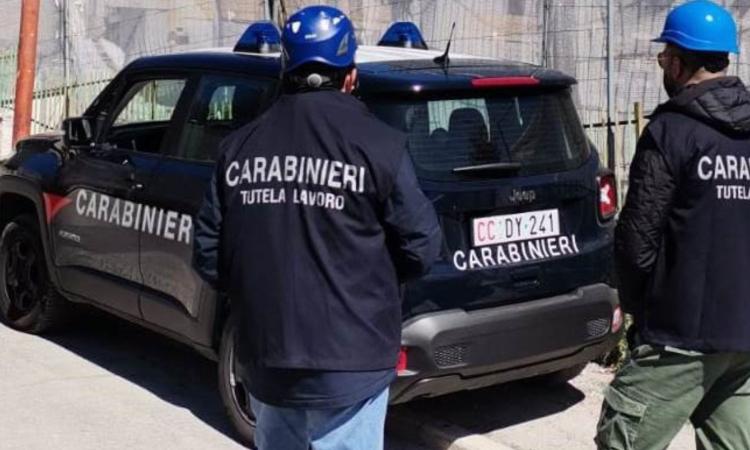 Macerata - "Abbiamo formato i nostri operai", ma è tutto falso: denunciato il datore di lavoro del cantiere Macerata - "Abbiamo formato i nostri operai", ma è tutto falso: denunciato il datore di lavoro del cantiere