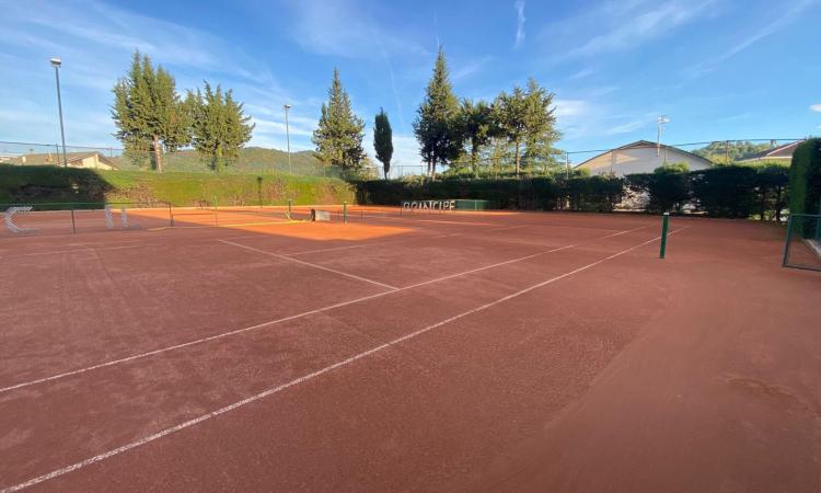 Il caso «Circolo Tennis» di Amandola: "Avvisati dello sgombero solo via PEC" Il caso «Circolo Tennis» di Amandola: "Avvisati dello sgombero solo via PEC"