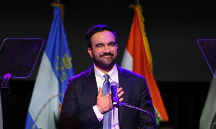 Eletto il nuovo sindaco di New York: "Sono giovane, sono musulmano, sono un socialista democratico. Mi rifiuto di scusarmi per questo"