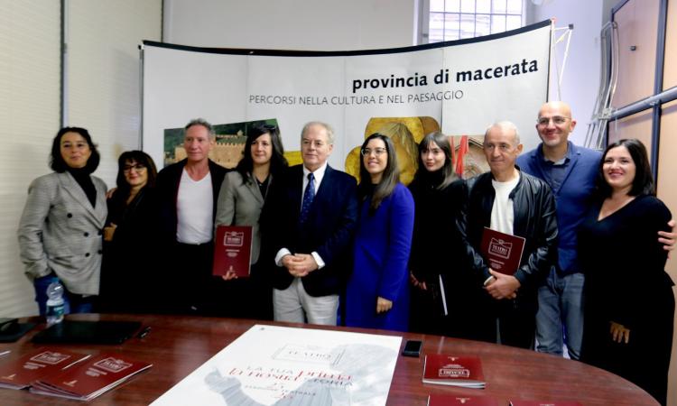 Dall'omaggio a Dario Fo al "Mare di ruggine" dell'Ilva: Penna San Giovanni torna a respirare teatro Dall'omaggio a Dario Fo al "Mare di ruggine" dell'Ilva: Penna San Giovanni torna a respirare teatro