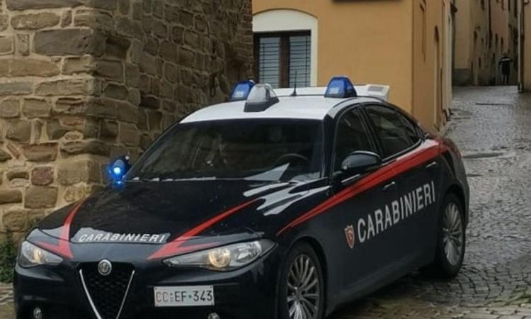 Tolentino, travolge un anziano e fugge: arrestato 22enne senza patente e positivo alla cocaina