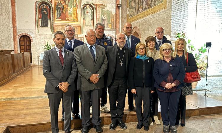 All'Abbadia di Fiastra la Commemorazione dei defunti dei Club Service All'Abbadia di Fiastra la Commemorazione dei defunti dei Club Service