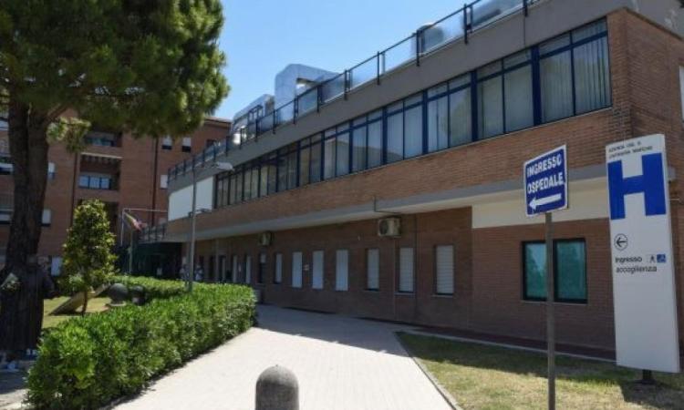 Civitanova: "Straordinaria umanità in Chirurgia Generale, grazie al reparto" Civitanova: "Straordinaria umanità in Chirurgia Generale, grazie al reparto"