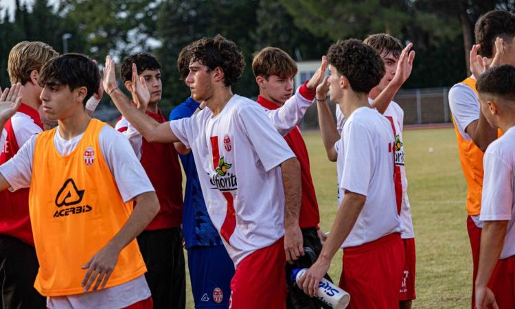 Calcio giovanile sotto la lente del fair play: la Maceratese si fa capofila della campagna “Zero scuse. Massimo rispetto” Calcio giovanile sotto la lente del fair play: la Maceratese si fa capofila della campagna “Zero scuse. Massimo rispetto”