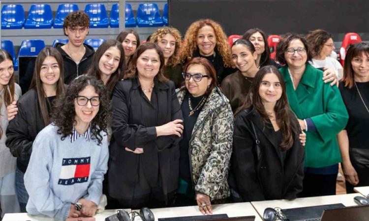 Civitanova, la quarta edizione di "Illumina il tuo Futuro" chiude in bellezza Civitanova, la quarta edizione di "Illumina il tuo Futuro" chiude in bellezza