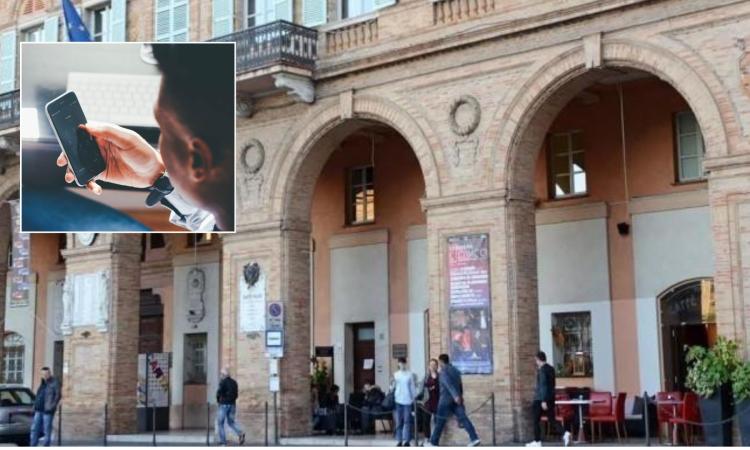 Allerta truffe telefoniche a Civitanova, il Comune : "Nessun nostro dipendente chiede bonifici urgenti" Allerta truffe telefoniche a Civitanova, il Comune : "Nessun nostro dipendente chiede bonifici urgenti"