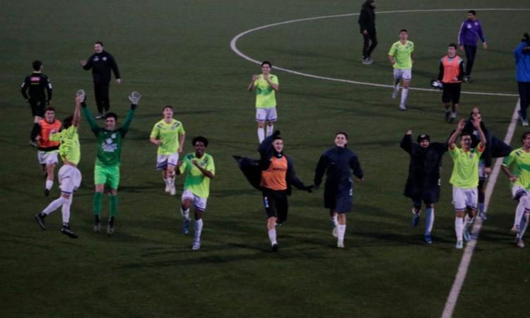 Eccellenza, terza vittoria consecutiva per il Montefano: 2-0 alla Fermignanese e vetta a -1 Eccellenza, terza vittoria consecutiva per il Montefano: 2-0 alla Fermignanese e vetta a -1