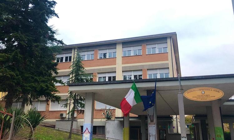 Macerata, 'Open Day' all’Istituto Fermi: "Un cammino insieme dall’infanzia alla secondaria" Macerata, 'Open Day' all’Istituto Fermi: "Un cammino insieme dall’infanzia alla secondaria"