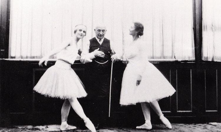 Malta celebra Cecchetti: le foto storiche da Civitanova Marche in volo per l'evento al Teatru Manoel