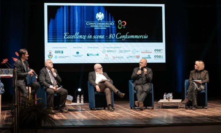 Civitanova, Confcommercio compie 80 anni: "Le imprese mantengono vive le nostre città e creano sviluppo" Civitanova, Confcommercio compie 80 anni: "Le imprese mantengono vive le nostre città e creano sviluppo"