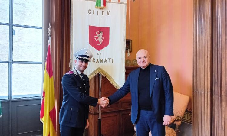 Recanati, c'è un nuovo comandante della polizia locale. E a Chiarino la strada chiude per 2 giorni Recanati, c'è un nuovo comandante della polizia locale. E a Chiarino la strada chiude per 2 giorni