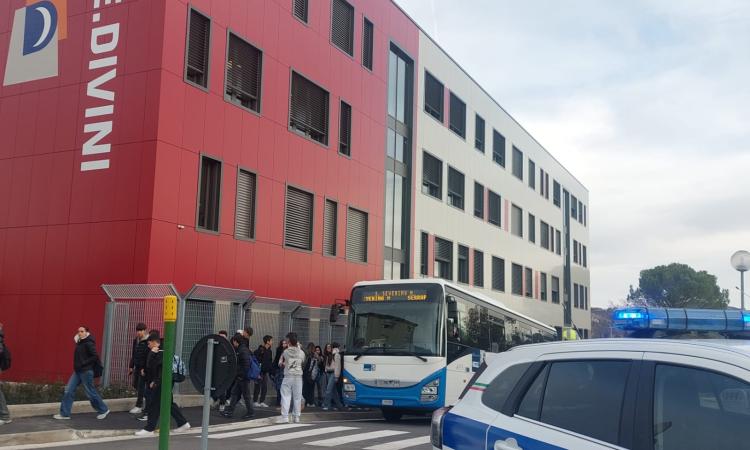 San Severino, nove anni dopo il sisma torna alla normalità la viabilità in via Monte Conero