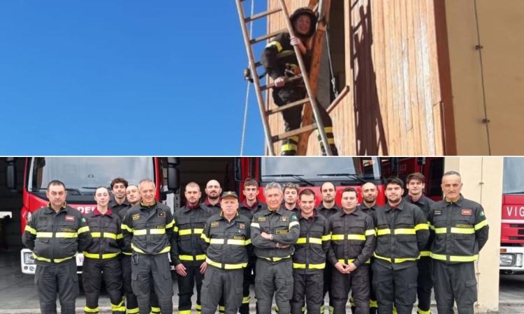 Apiro, entrano in servizio 13 nuovi vigili del fuoco: completato il corso di formazione