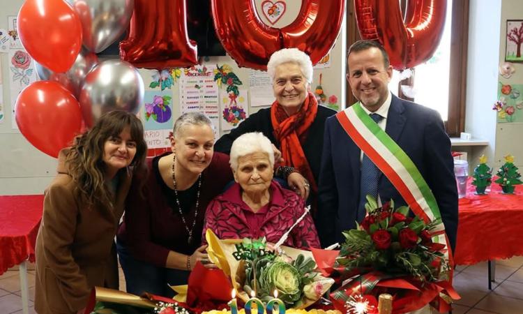 Pollenza festeggia la neocentenaria Fulvia Colotti Pollenza festeggia la neocentenaria Fulvia Colotti