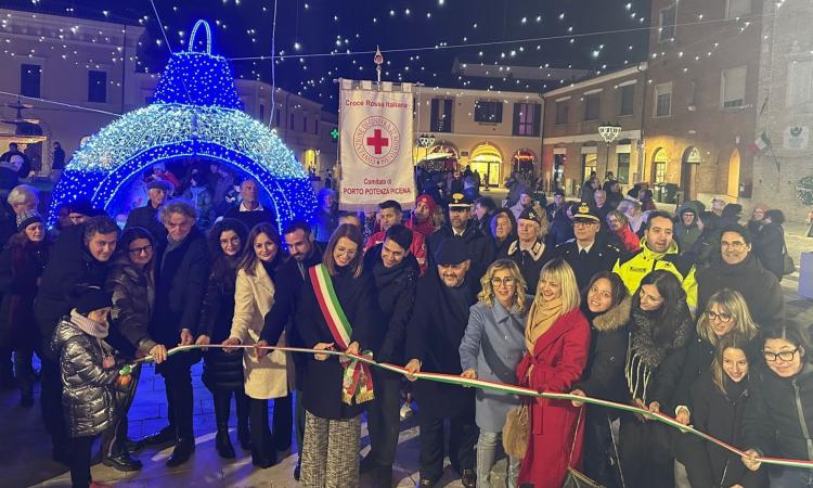 Potenza Picena, inaugurata la nuova piazza Matteotti. Tartabini: "Un'opera attesa, fortemente voluta"