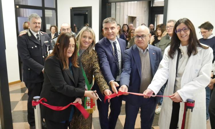 Inps Macerata, inaugurato il nuovo centro medico legale: al via la sperimentazione della riforma della disabilità Inps Macerata, inaugurato il nuovo centro medico legale: al via la sperimentazione della riforma della disabilità