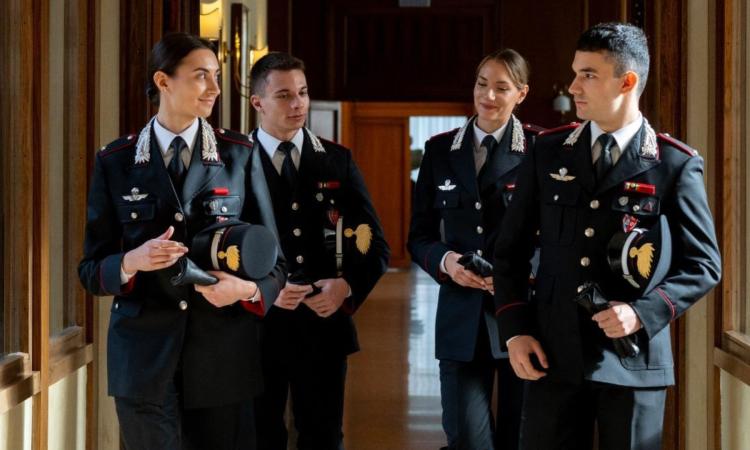 Carabinieri: caccia a 65 allievi ufficiali. Aperto il bando per l'Accademia Carabinieri: caccia a 65 allievi ufficiali. Aperto il bando per l'Accademia