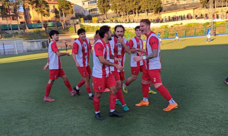 Aurora Treia campione d’inverno: Monturano travolto 4-1 al “Capponi” Aurora Treia campione d’inverno: Monturano travolto 4-1 al “Capponi”