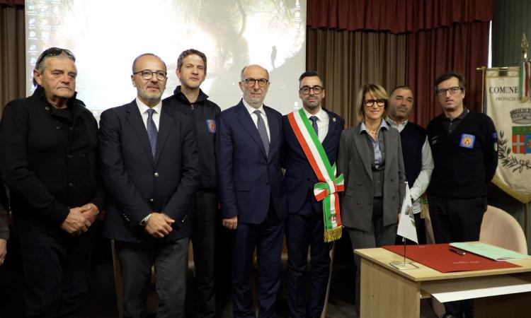 Sarnano, cittadinanza onoraria a Massimiliano Fedriga e alle Fondazioni Bocelli e OTB Sarnano, cittadinanza onoraria a Massimiliano Fedriga e alle Fondazioni Bocelli e OTB