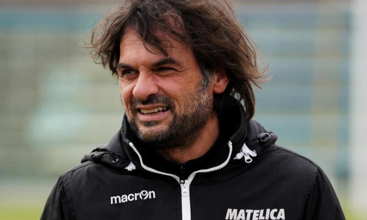 Matelica, Mister Ciattaglia rassegna le dimissioni: squadra affidata al dg Scandurra