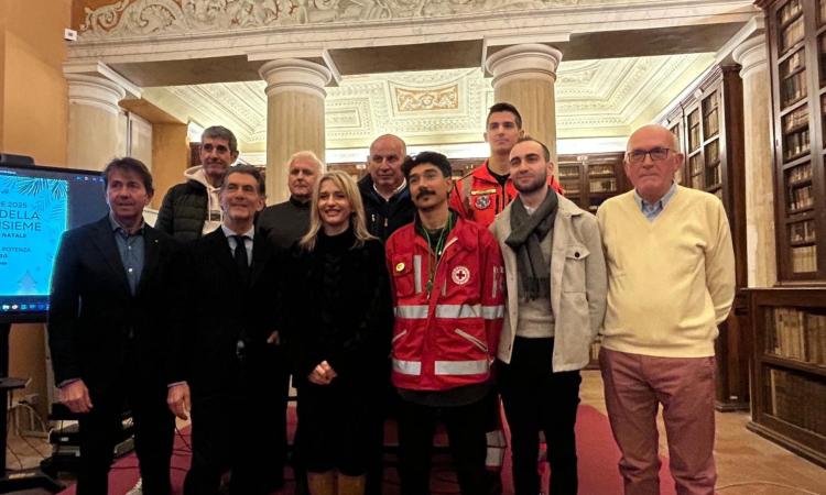 "Nessuno escluso": a Villa Potenza il pranzo della Vigilia solidale "Nessuno escluso": a Villa Potenza il pranzo della Vigilia solidale