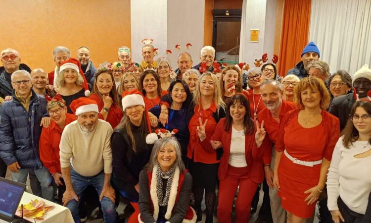 Civitanova Cammina: raccolti 400 euro per AIRC con la Cena di Natale solidale Civitanova Cammina: raccolti 400 euro per AIRC con la Cena di Natale solidale
