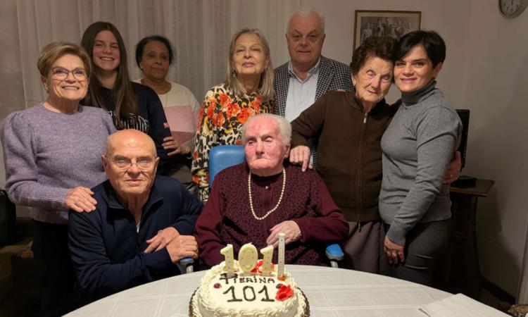 Pierina Ranzuglia spegne 101 candeline: è festa a Tolentino