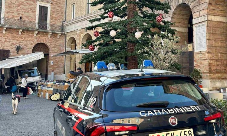 Rafforzati i controlli del territorio: intensa attività dei Carabinieri in occasione delle festività Rafforzati i controlli del territorio: intensa attività dei Carabinieri in occasione delle festività