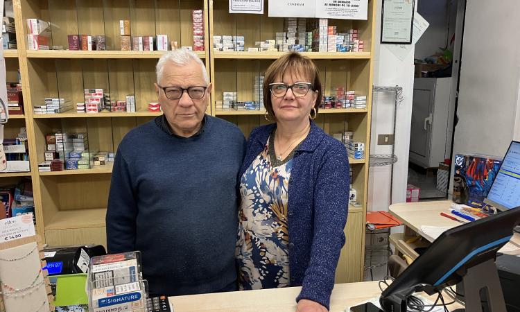 Pollenza saluta un pezzo di storia: l’Edicola Dignani chiude dopo 25 anni