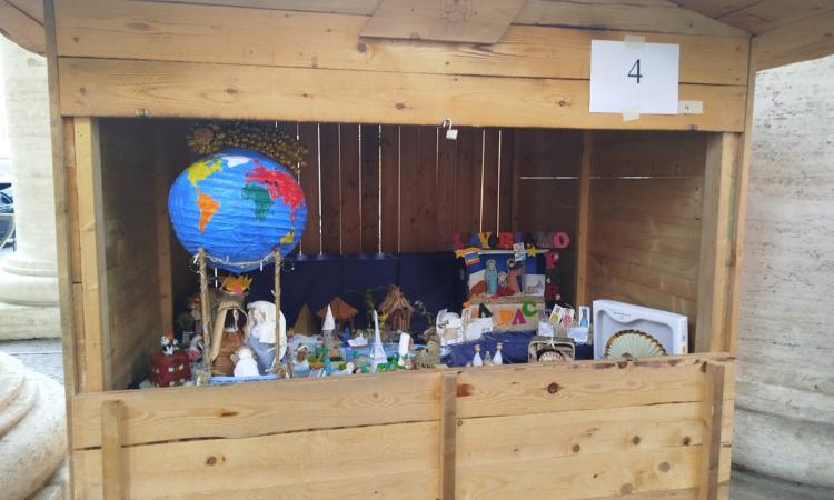 Un presepe che viaggia nel mondo: Corridonia protagonista in Vaticano