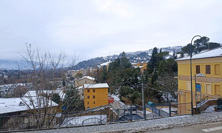 "Neve e rami spezzati, ma nessuna criticità": Tolentino riparte