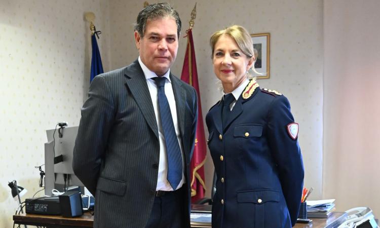 Macerata saluta Patrizia Peroni, nuovo incarico a Roma per il primo dirigente della Polizia
