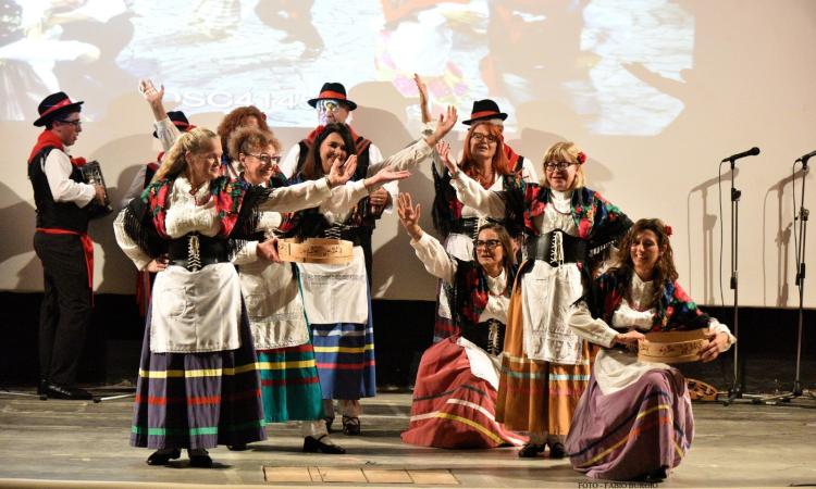 Li Matti de Montecò al teatro Le Logge: incontro su "Feste e Tipicità" Li Matti de Montecò al teatro Le Logge: incontro su "Feste e Tipicità"